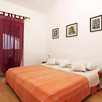 Family-friendly With Swimming Pool Valbandon, Fazana - 7351 Appartement Fondole